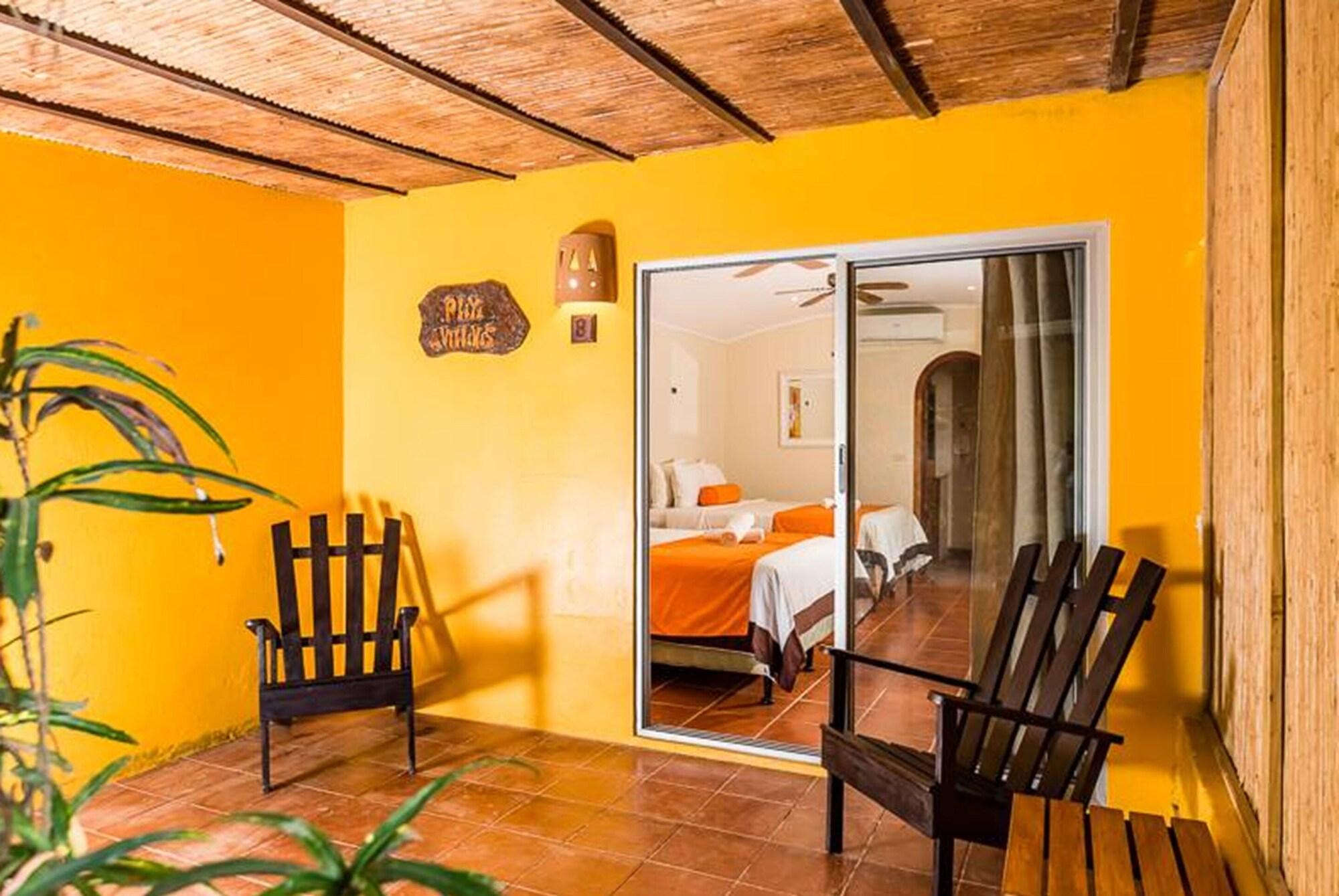 Hotel Pasatiempo Tamarindo Kültér fotó