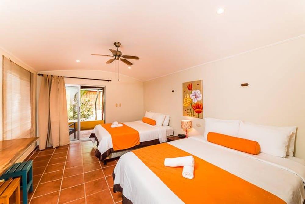 Hotel Pasatiempo Tamarindo Kültér fotó